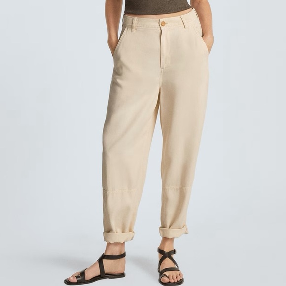 EVERLANE The Tencel Relaxed Chino Pant High Rise Beige Size 6 NEW - Picture 1 of 11